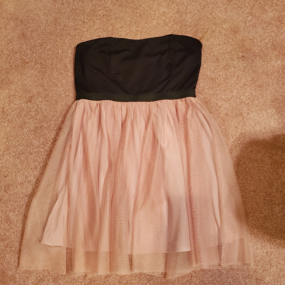 Strapless dress
